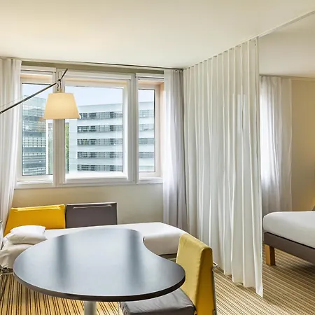 Novotel Europe Отель