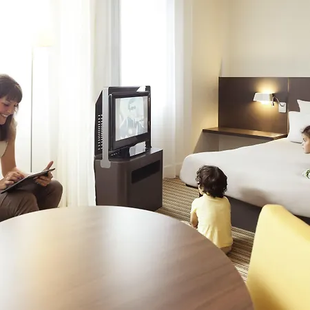 Отель Novotel Europe 4*