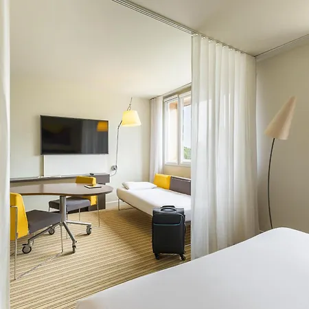 Novotel Europe Hotel 4*