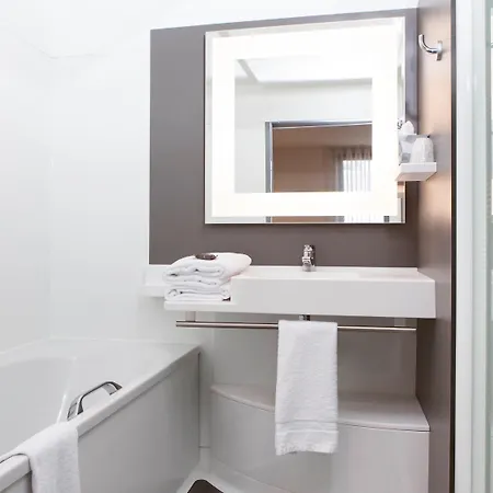 Отель Novotel Europe Лилль