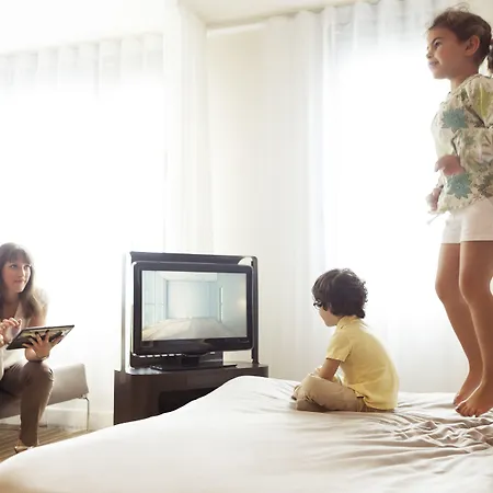 Отель Novotel Europe Лилль