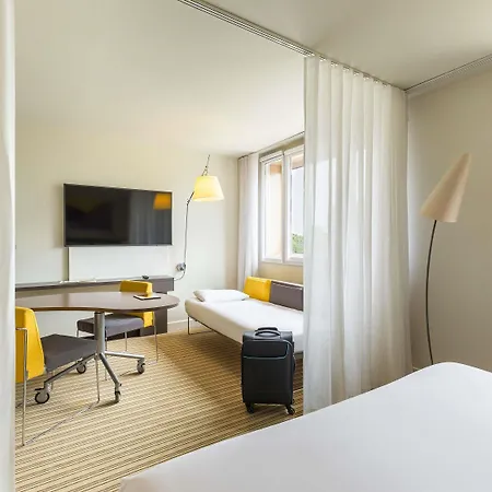 Novotel Europe Hotel 4*