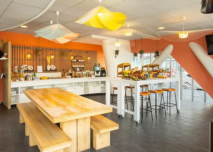 Hotel Novotel Europe 4*